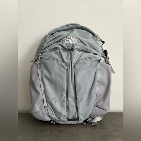 NWT The North Face Women’s 31L SURGE LUXE MLDGRY/ GARDNWHT ONE SIZE - Picture 1 of 10